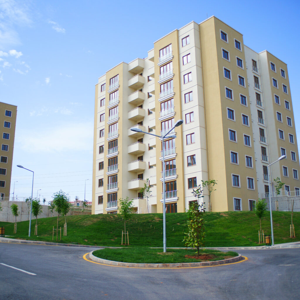 new-buildings-with-green-areas